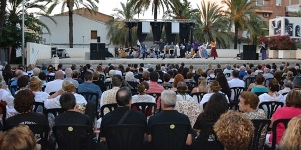 Vesprada de folklore